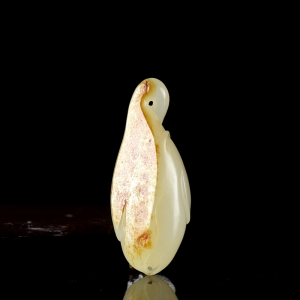 籽料和田白玉玉兰花吊坠