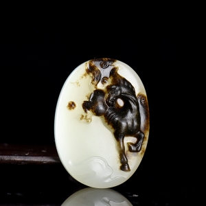 籽料和田白玉马吊坠