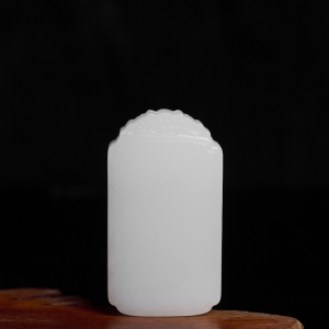 山料和田白玉无事牌吊坠