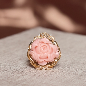 18KMOMO珊瑚花开富贵戒指