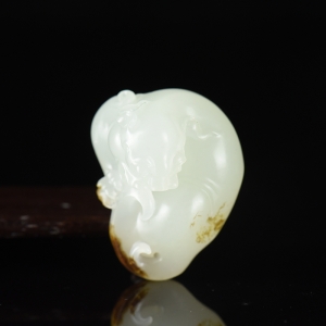 籽料和田白玉貔貅吊坠