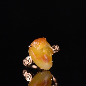 18K籽料和田玉貔貅戒指