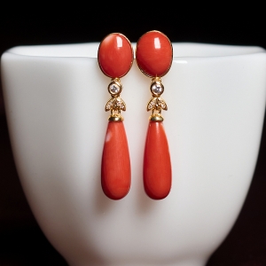 18KMOMO珊瑚水滴耳环
