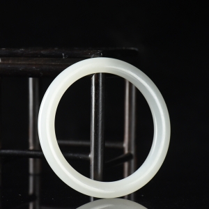 58.5mm山料和田白玉圆镯