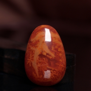 火焰纹南红水滴吊坠