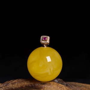 18K白花蜜蜡圆珠吊坠