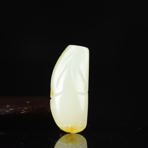 籽料和田白玉节节高吊坠