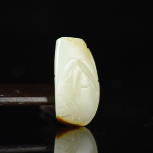 籽料和田白玉节节高吊坠