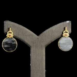 18K籽料和田玉青花耳坠