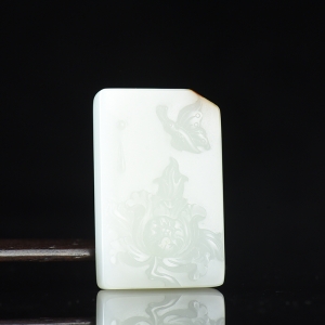 籽料和田白玉蝶恋花吊坠