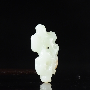 籽料和田白玉时来运转吊坠