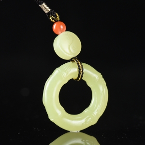 山料和田黄玉竹节吊坠