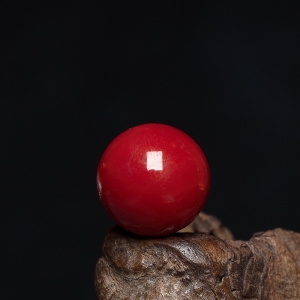 16mm阿卡牛血红珊瑚圆珠