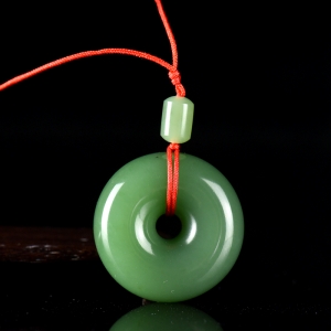 山料和田碧玉平安扣吊坠