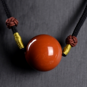 21mm柿子红南红锁骨链