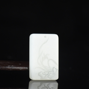 山料和田白玉兰花吊坠