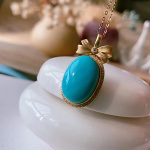 18K高瓷蓝色绿松石吊坠