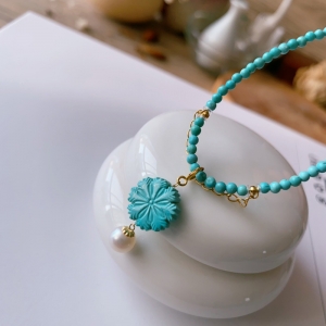18K中高瓷蓝色绿松石雪花锁骨链