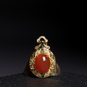 18K冰红南红吊坠