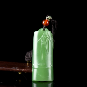 山料和田碧玉竹节吊坠