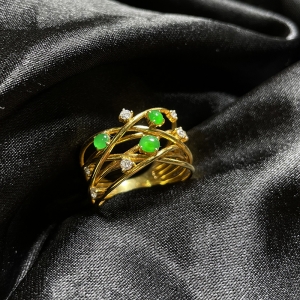 18K冰种阳绿翡翠戒指