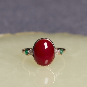 18K阿卡牛血红珊瑚戒指