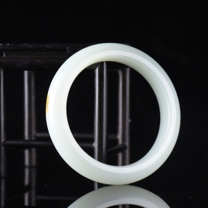 60mm山流水料和田白玉手镯