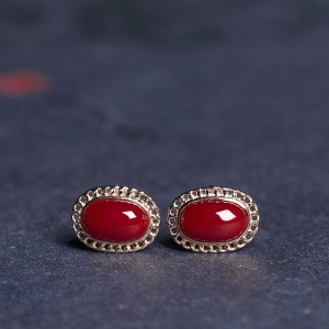 18K阿卡牛血红珊瑚耳钉