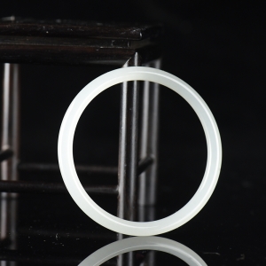 54mm山料和田白玉叮当镯