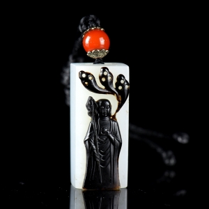 俏色籽料和田白玉地藏王菩萨吊坠