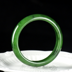 57.5mm山料和田碧玉手镯