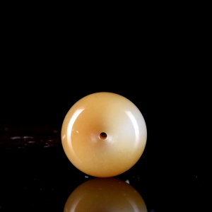 山料和田糖白玉平安扣吊坠