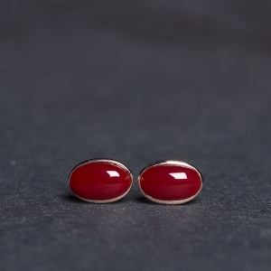 18K阿卡牛血红珊瑚耳钉