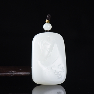 籽料和田白玉观音吊坠