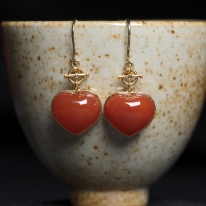 18K樱桃红南红心形耳环