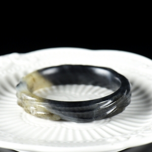 籽料和田玉青花手镯