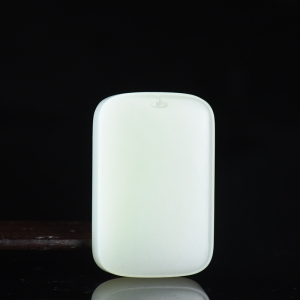 山流水料和田白玉无事牌吊坠