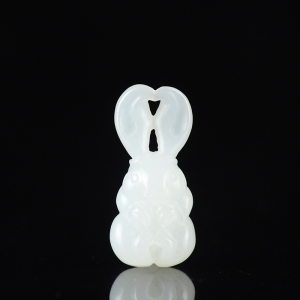 籽料和田白玉兔子吊坠