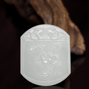 山料和田白玉花开富贵吊坠