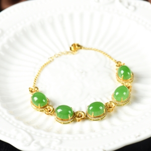 18K山料和田碧玉苹果绿手链