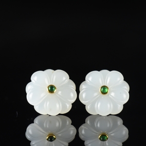 18K籽料和田白玉繁花耳钉