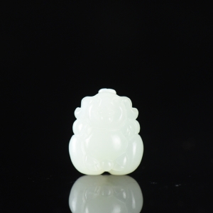 籽料和田白玉福猪吊坠