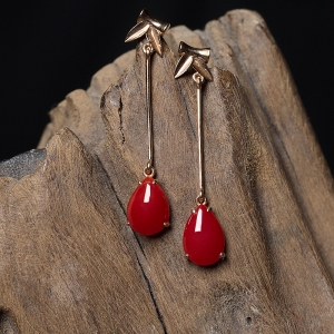 18K阿卡牛血红珊瑚水滴耳坠