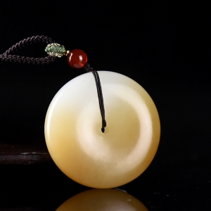 山料和田糖白玉平安扣吊坠