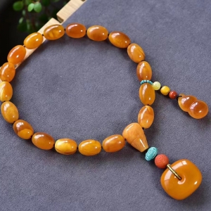 鸡油红蜜蜡枣珠十八子手持