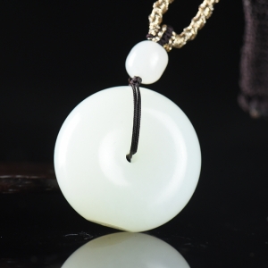 籽料和田白玉平安扣吊坠