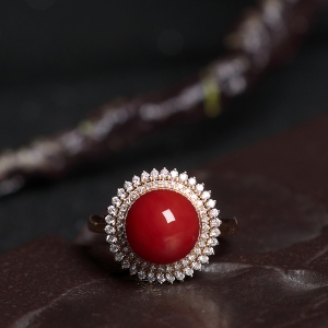 18K阿卡牛血红珊瑚圆珠戒指