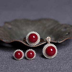 18K阿卡牛血红珊瑚圆珠戒指/吊坠/耳钉套装