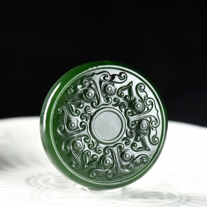 山料和田青玉守护吊坠