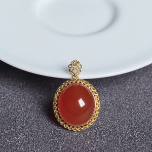 18K冰红南红吊坠